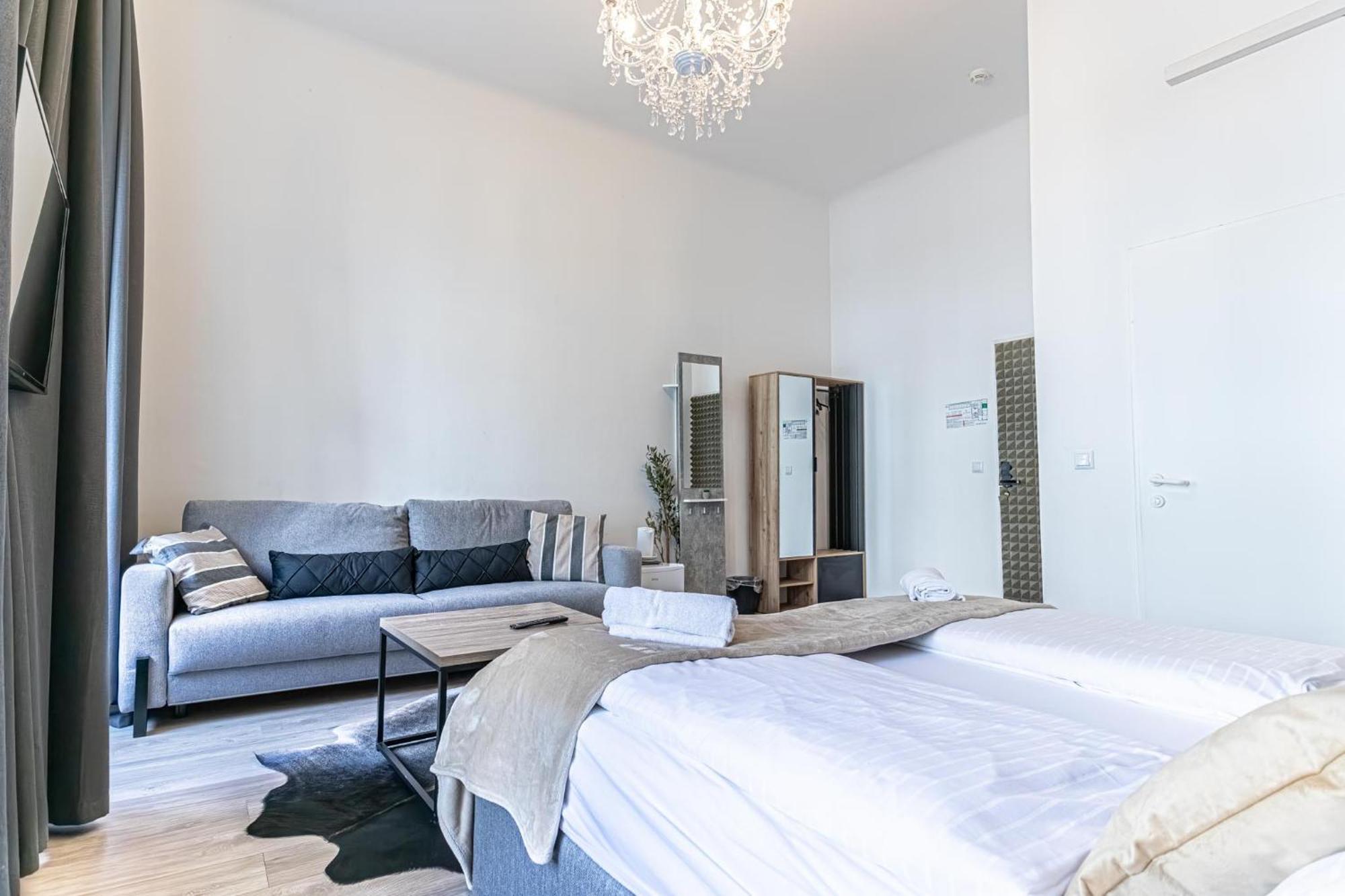Mariahilfer Boutique Rooms - Virtual Reception & Self-Checkin Viyana Dış mekan fotoğraf
